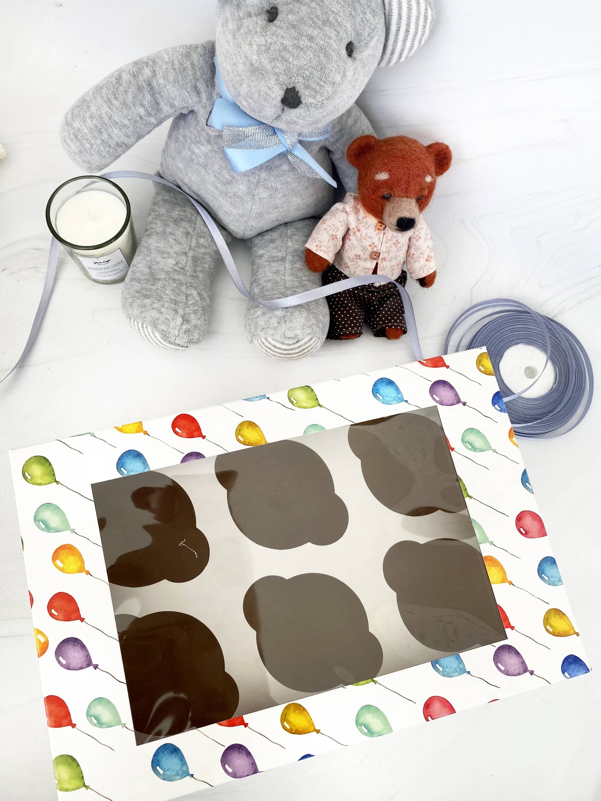 Упаковка под 6 капкейков с окном "Шарики" — изображение 4